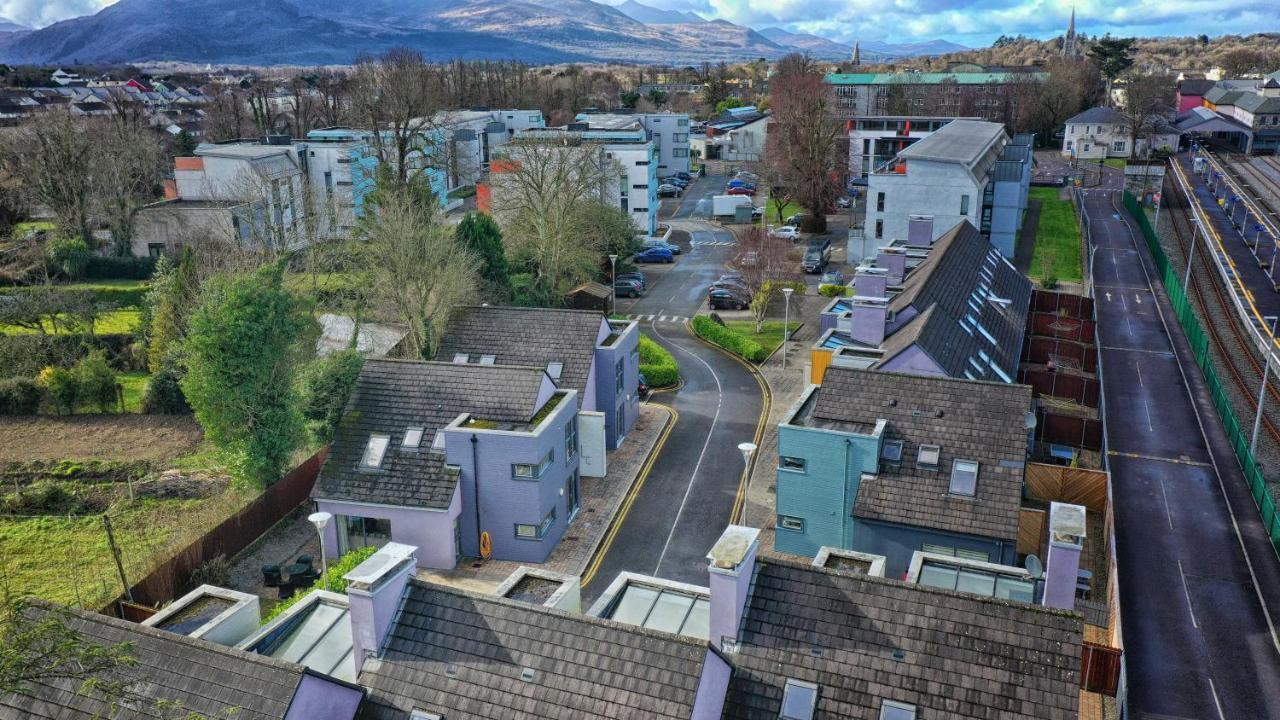 Avenue 10 Villa Killarney Exterior photo